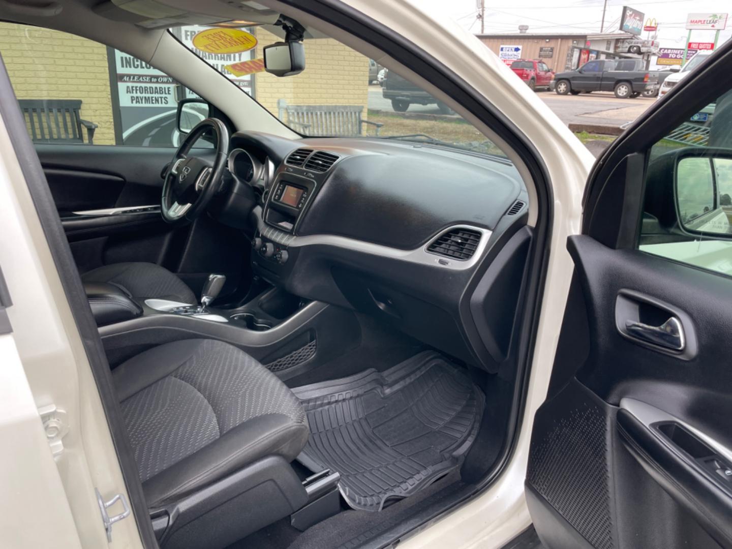 2015 White Dodge Journey (3C4PDCAB5FT) with an 4-Cyl, 2.4 Liter engine, Automatic, 4-Spd w/AutoStick transmission, located at 8008 Warden Rd, Sherwood, AR, 72120, (501) 801-6100, 34.830078, -92.186684 - Photo#8